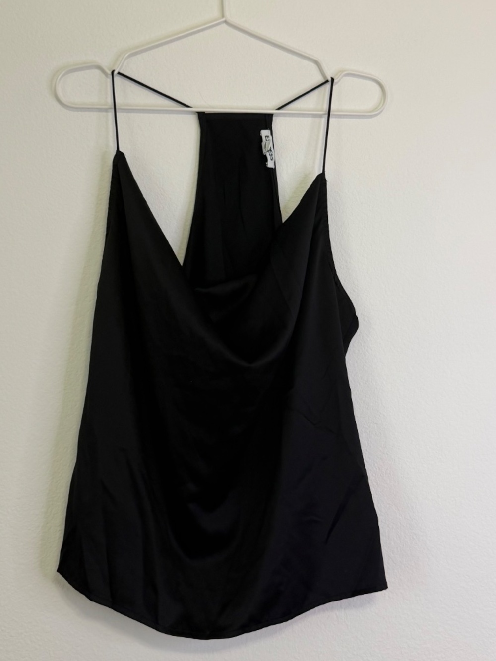 Express swoop front satin - Picture 2 of 4